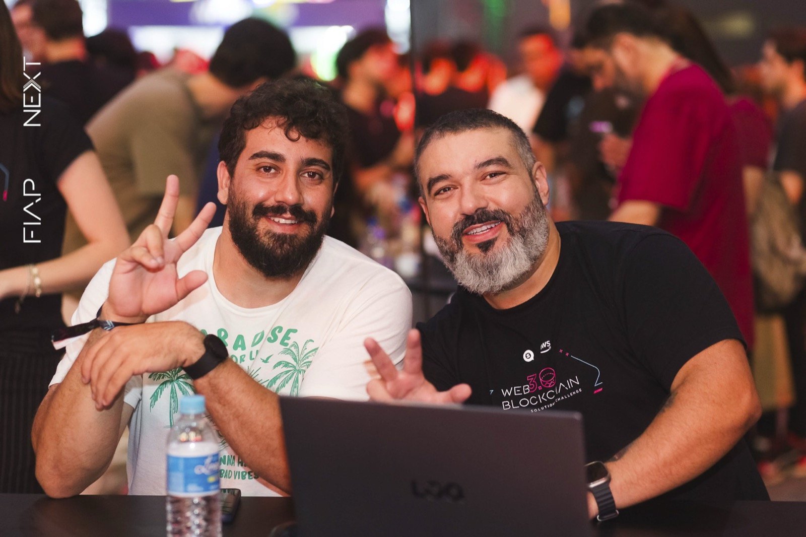 Rafael Saccomani colaborando durante um desafio do NEXT FIAP